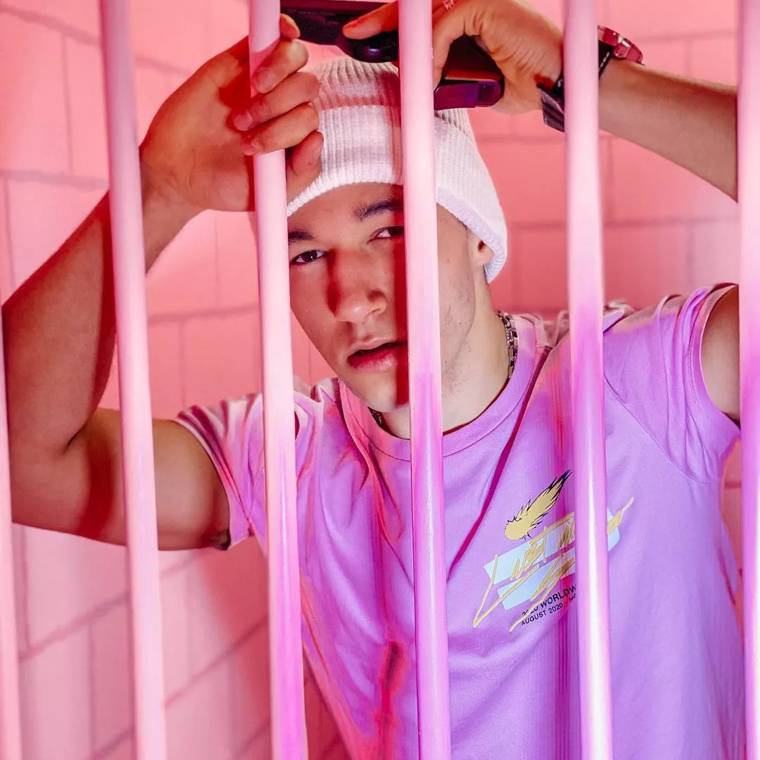 Gwiazdor disco polo trafił do więzienia?! Widok zza krat jest przerażający!